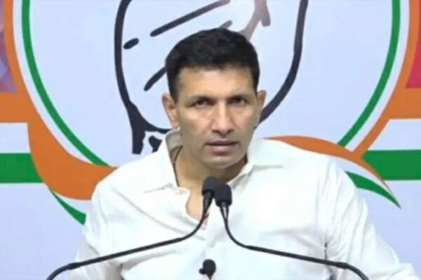 धोखा देने वालों को पार्टी में नहीं मिलेगी जगह