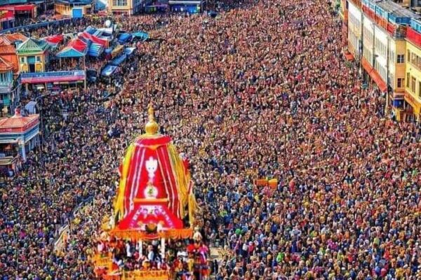 पुरी में भगवान जगन्नाथ रथयात्रा के दौरान भगदड़ जैसी स्थिति, कई घायल