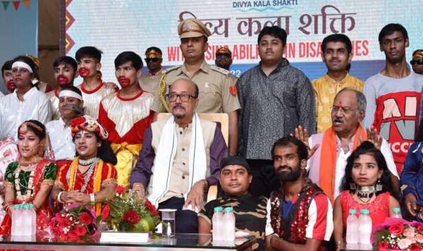 दिव्यांगजन समाज पर बोझ नहीं हैं : राज्यपाल डेका