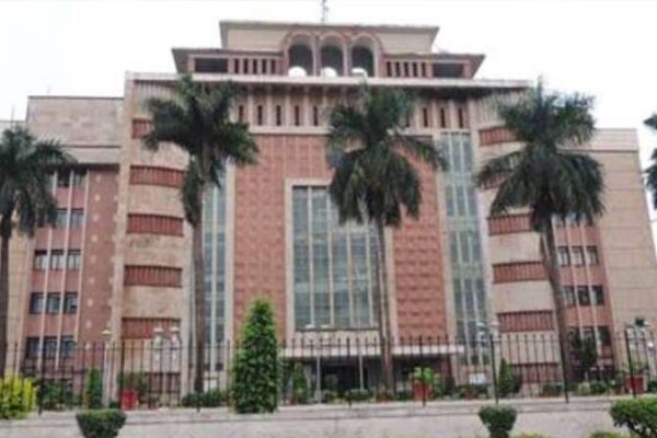 राजनीतिक पुनर्वास के लिए अभी करना होगा और इंतजार