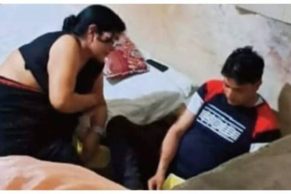 Basti News: जेई का सेक्स कांड वीडियो वायरल, बिजली बिल कम करने के लिए महिला का यौन शोषण, मचा हड़कंप