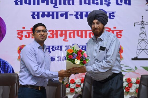 अमृत पाल सिंह सेवानिवृत्त, कंपनी ने दी भावभीनी विदाई